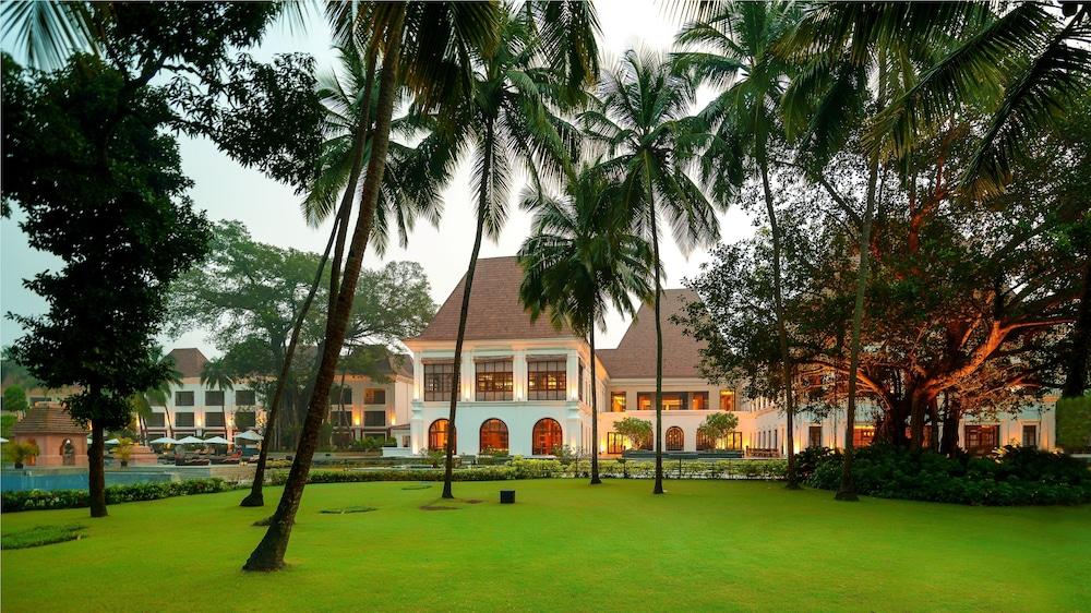 Grand Hyatt Goa Hotell Bambolim Exteriör bild